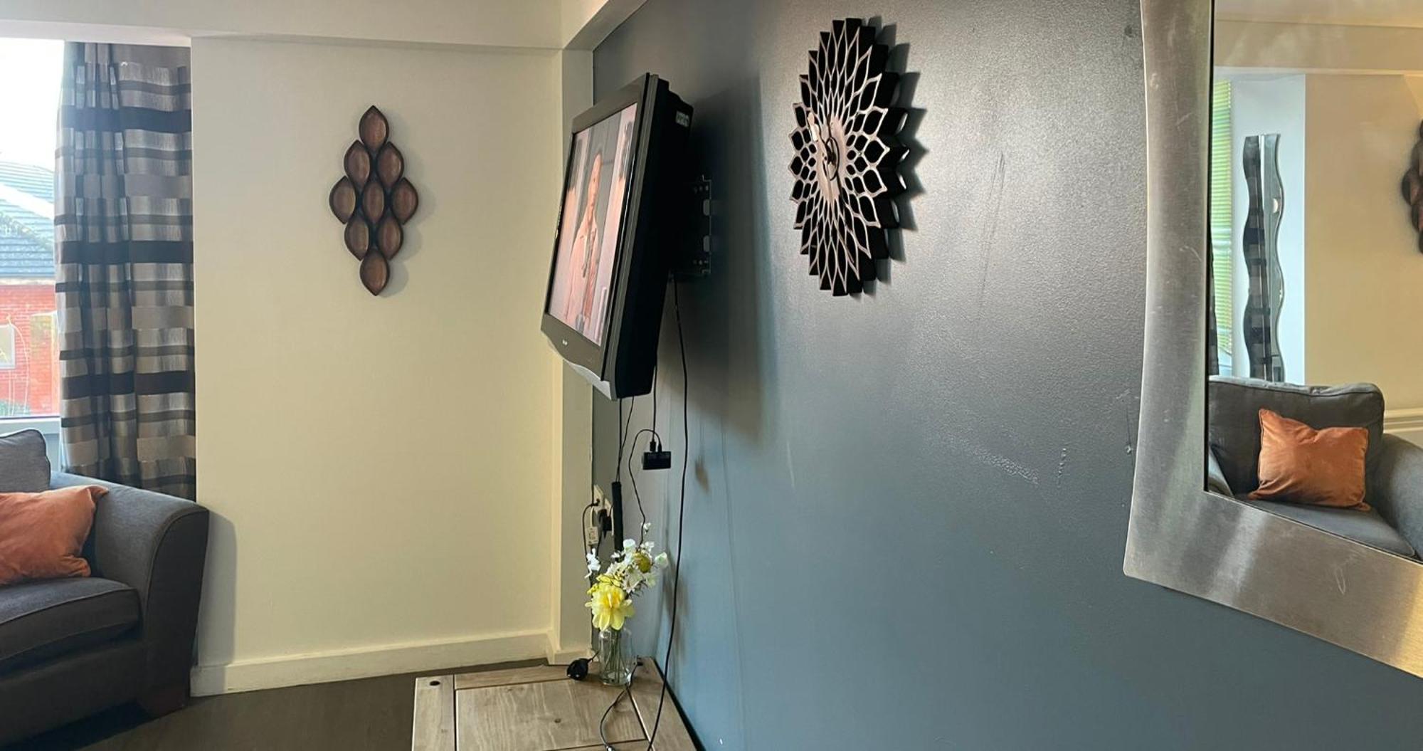 Business & Leisure City Centre 2 Bed En-Suite Apartment With Free Parking And Netflix Coventry Dış mekan fotoğraf