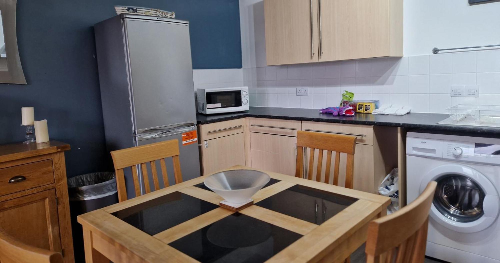 Business & Leisure City Centre 2 Bed En-Suite Apartment With Free Parking And Netflix Coventry Dış mekan fotoğraf