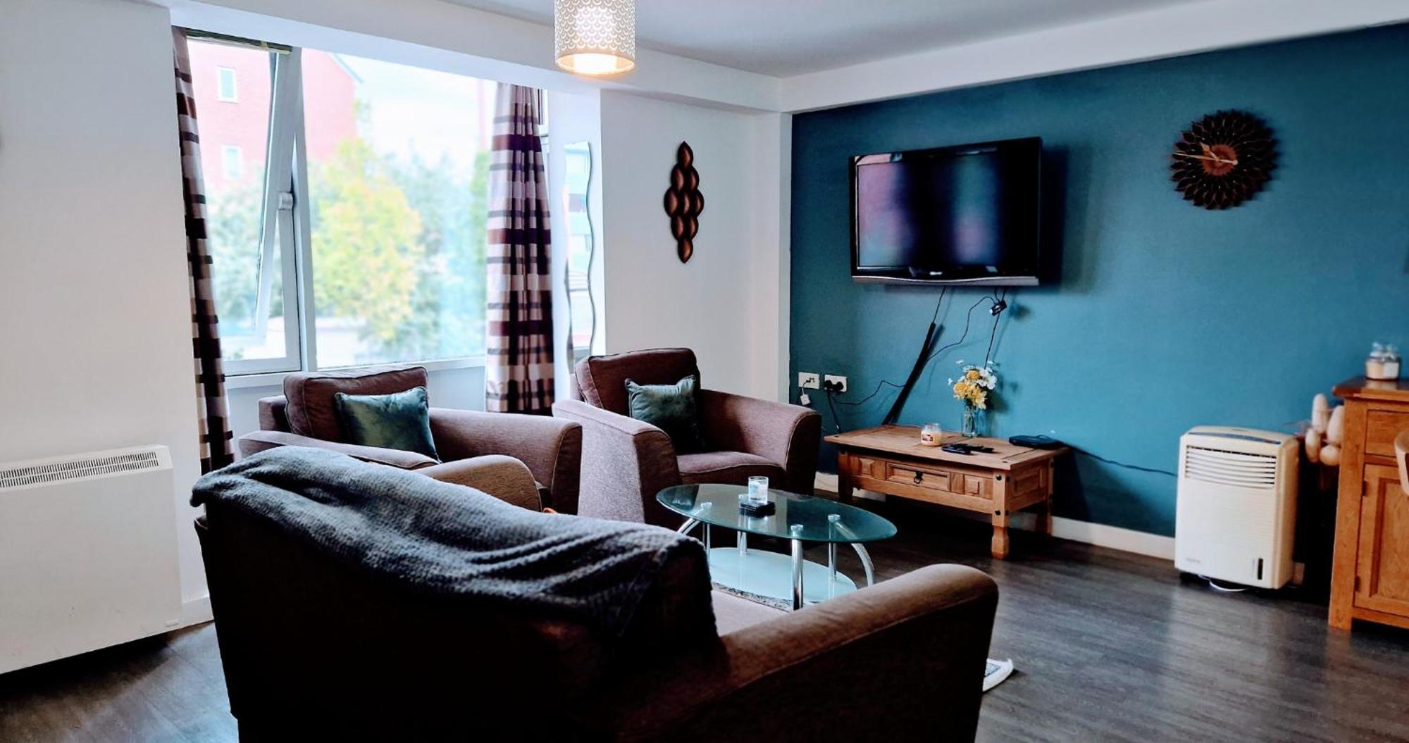 Business & Leisure City Centre 2 Bed En-Suite Apartment With Free Parking And Netflix Coventry Dış mekan fotoğraf