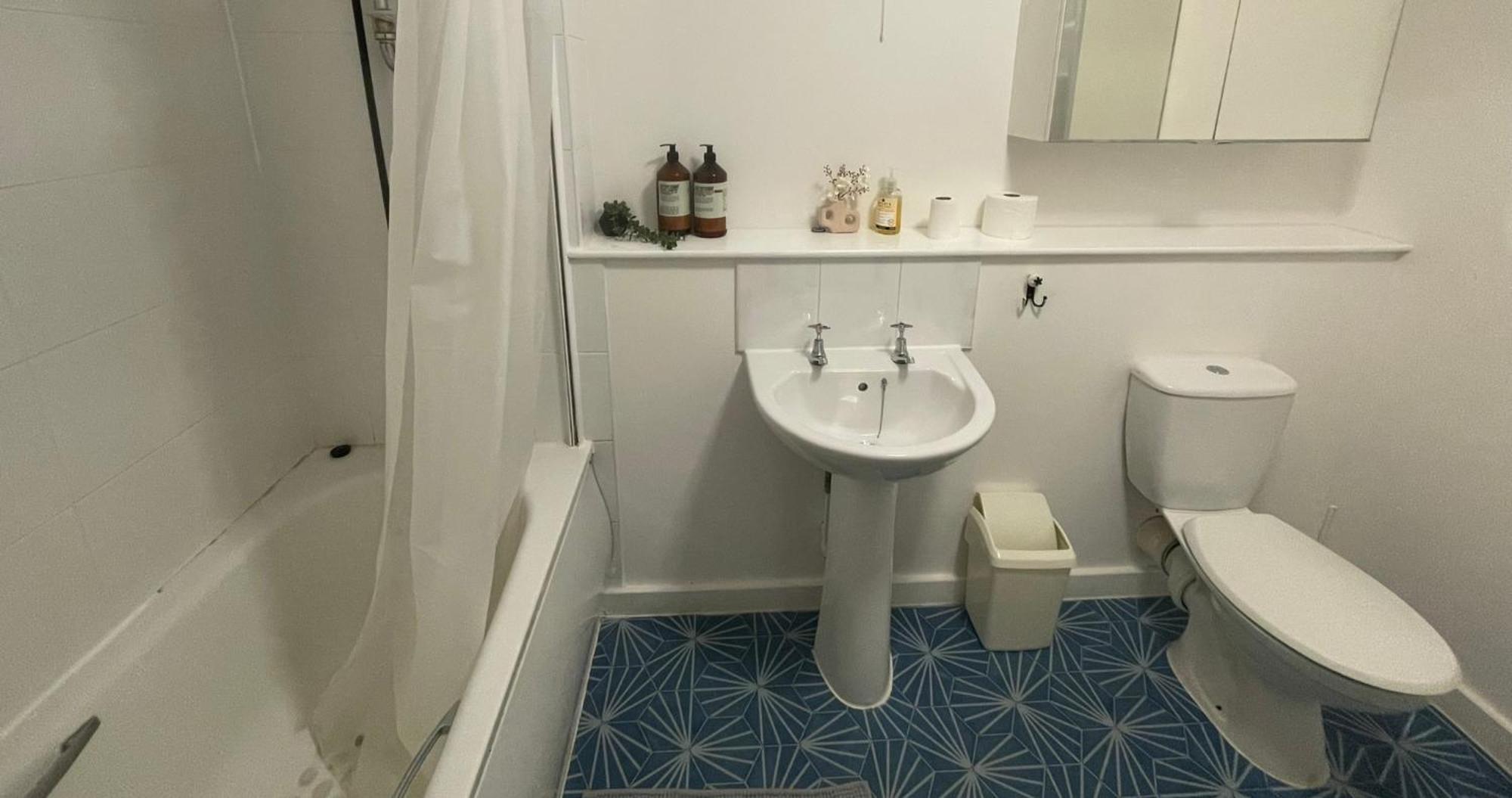 Business & Leisure City Centre 2 Bed En-Suite Apartment With Free Parking And Netflix Coventry Dış mekan fotoğraf
