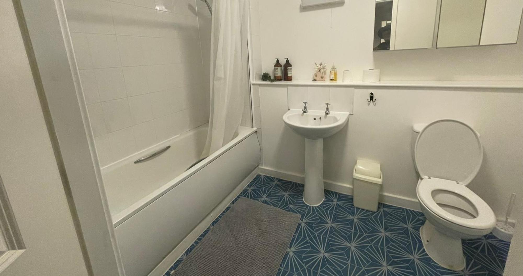 Business & Leisure City Centre 2 Bed En-Suite Apartment With Free Parking And Netflix Coventry Dış mekan fotoğraf